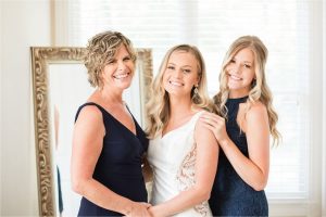 intimate_outdoor_wedding_0013 Jovani for MOB