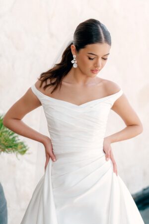 March with overskirt
